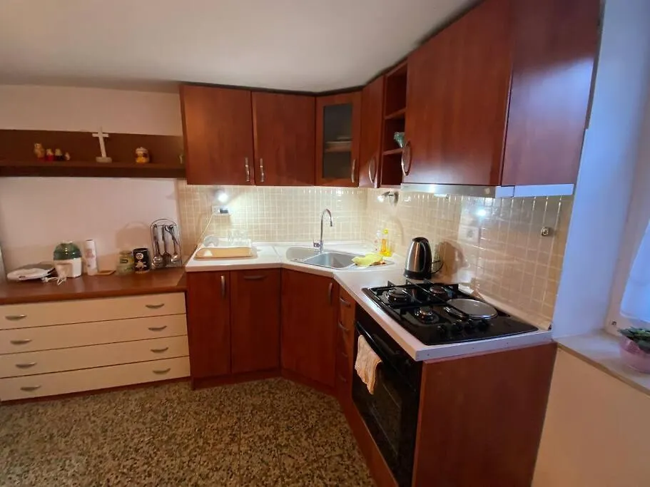 Cozy & Quiet Studio Apartment With A Garden Split Croatia