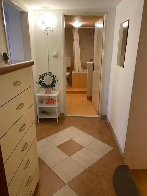 Cozy & Quiet Studio Apartment With A Garden Split 0*,